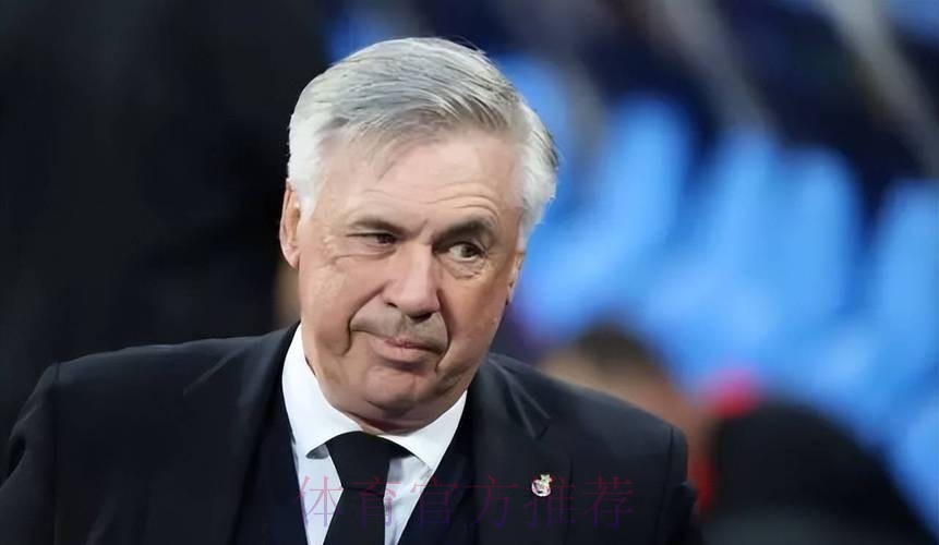 记者:安切洛蒂曾告诉我 约维奇很出色但有点懒